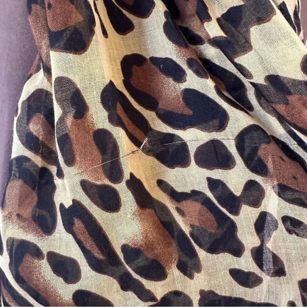 Leopard print, infinity scarf